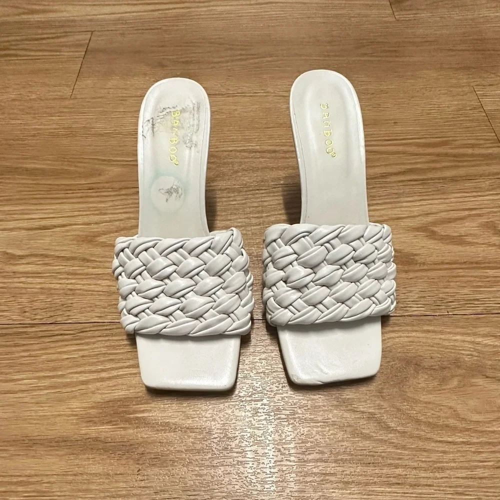 Bamboo braided off white sandals